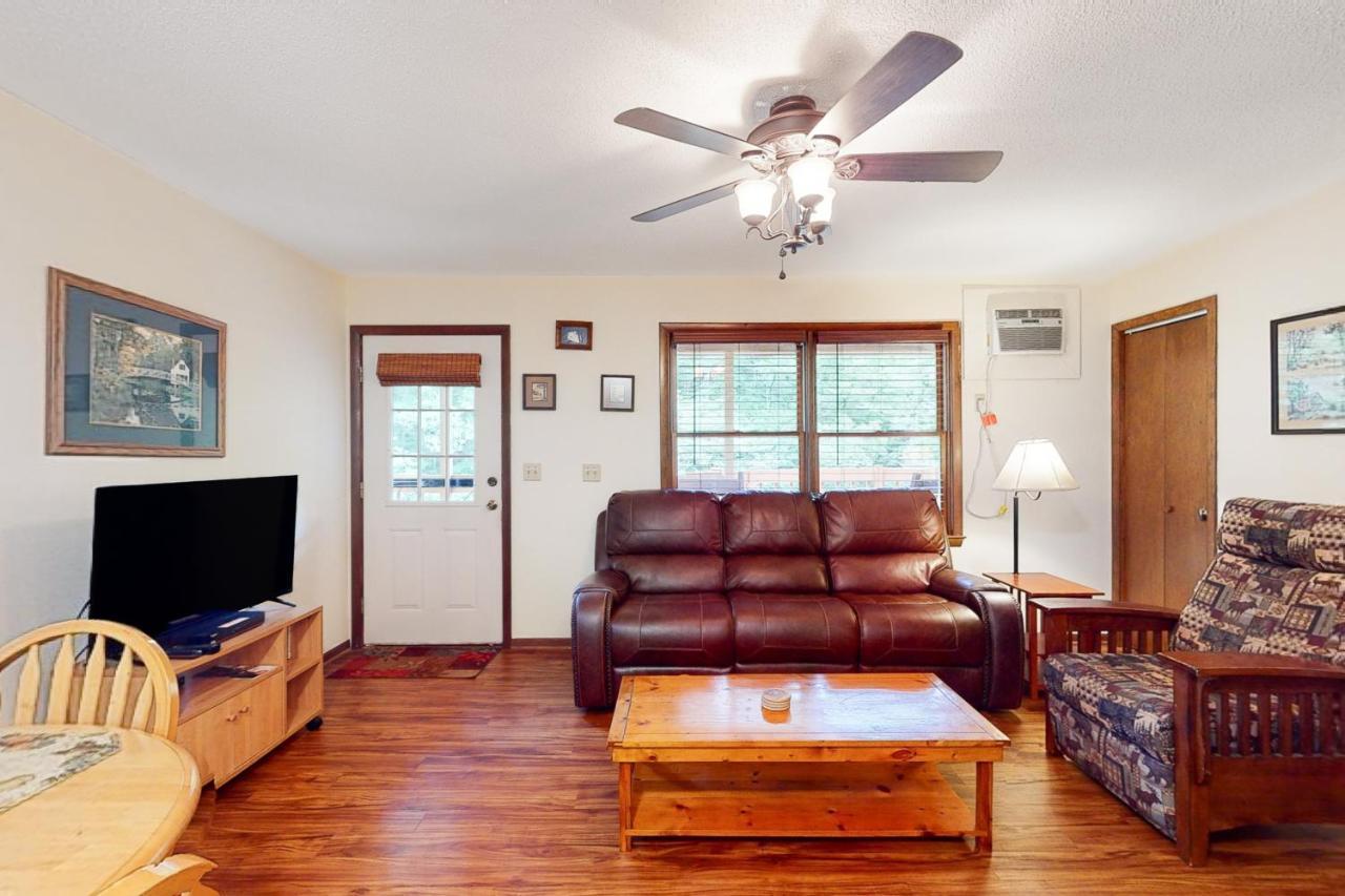 2 Bed 1 Bath Vacation Home In Whittier Esterno foto