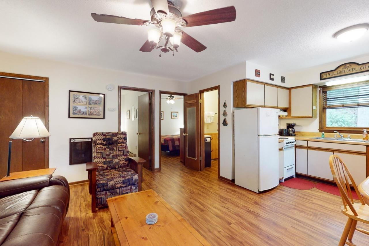 2 Bed 1 Bath Vacation Home In Whittier Esterno foto