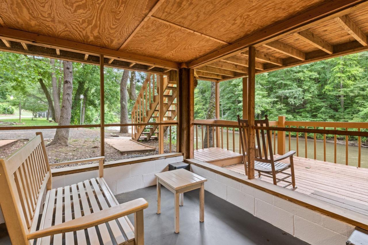 2 Bed 1 Bath Vacation Home In Whittier Esterno foto